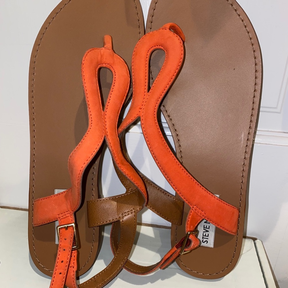 Steve Madden coral sandals